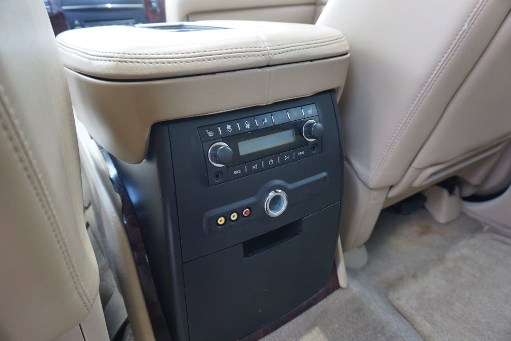 Used 2013 Cadillac Escalade Premium AWD/4WD image 20