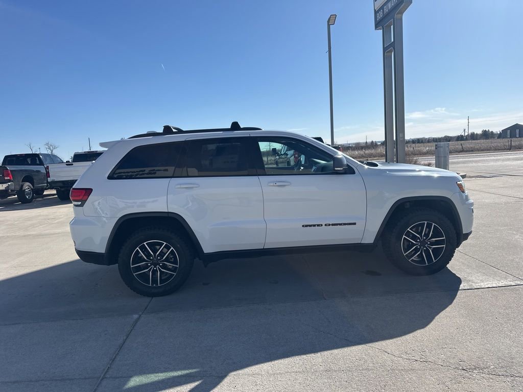 Used 2021 Jeep Grand Cherokee Trailhawk image 6