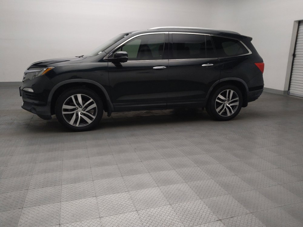 Used 2017 Honda Pilot Touring image 2