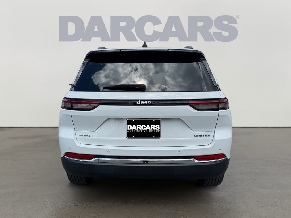 Used 2023 Jeep Grand Cherokee Limited AWD/4WD image 6