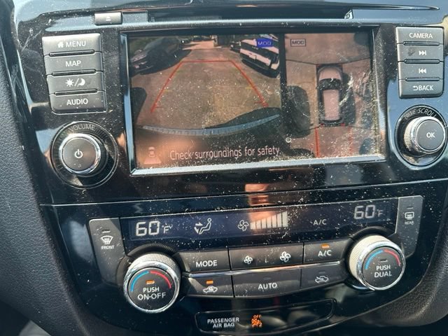 Used 2018 Nissan Rogue SV w/ Premium Package AWD/4WD image 14