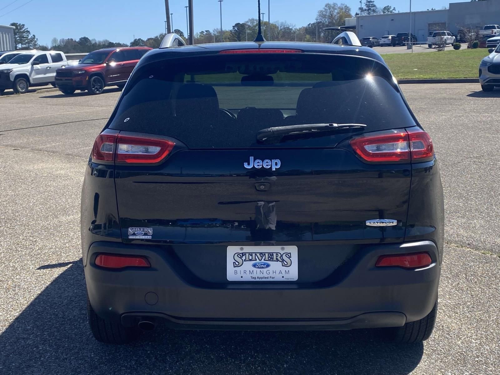 Used 2018 Jeep Cherokee Latitude Plus image 6