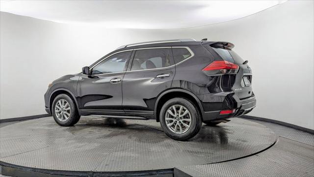 Used 2017 Nissan Rogue SV w/ SV Premium Package image 6