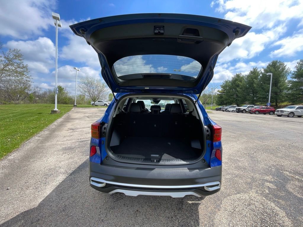 Certified 2022 Kia Seltos EX image 16