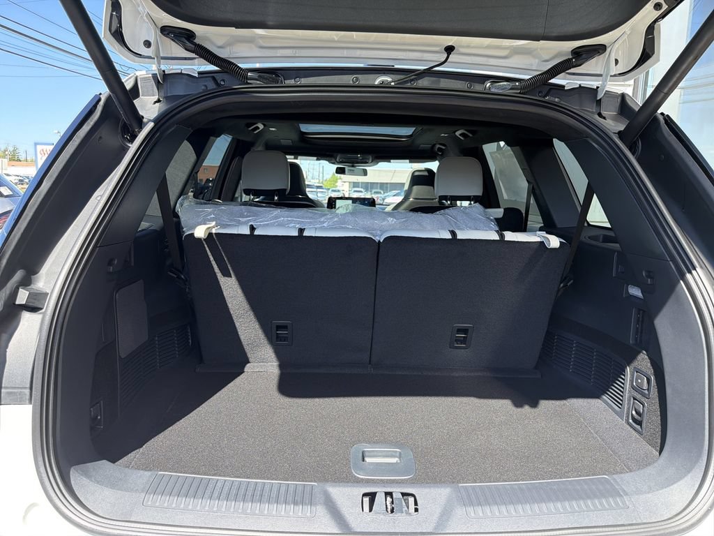 New 2026 Lincoln Aviator Black Label w/ Dynamic Handling Package AWD/4WD image 12
