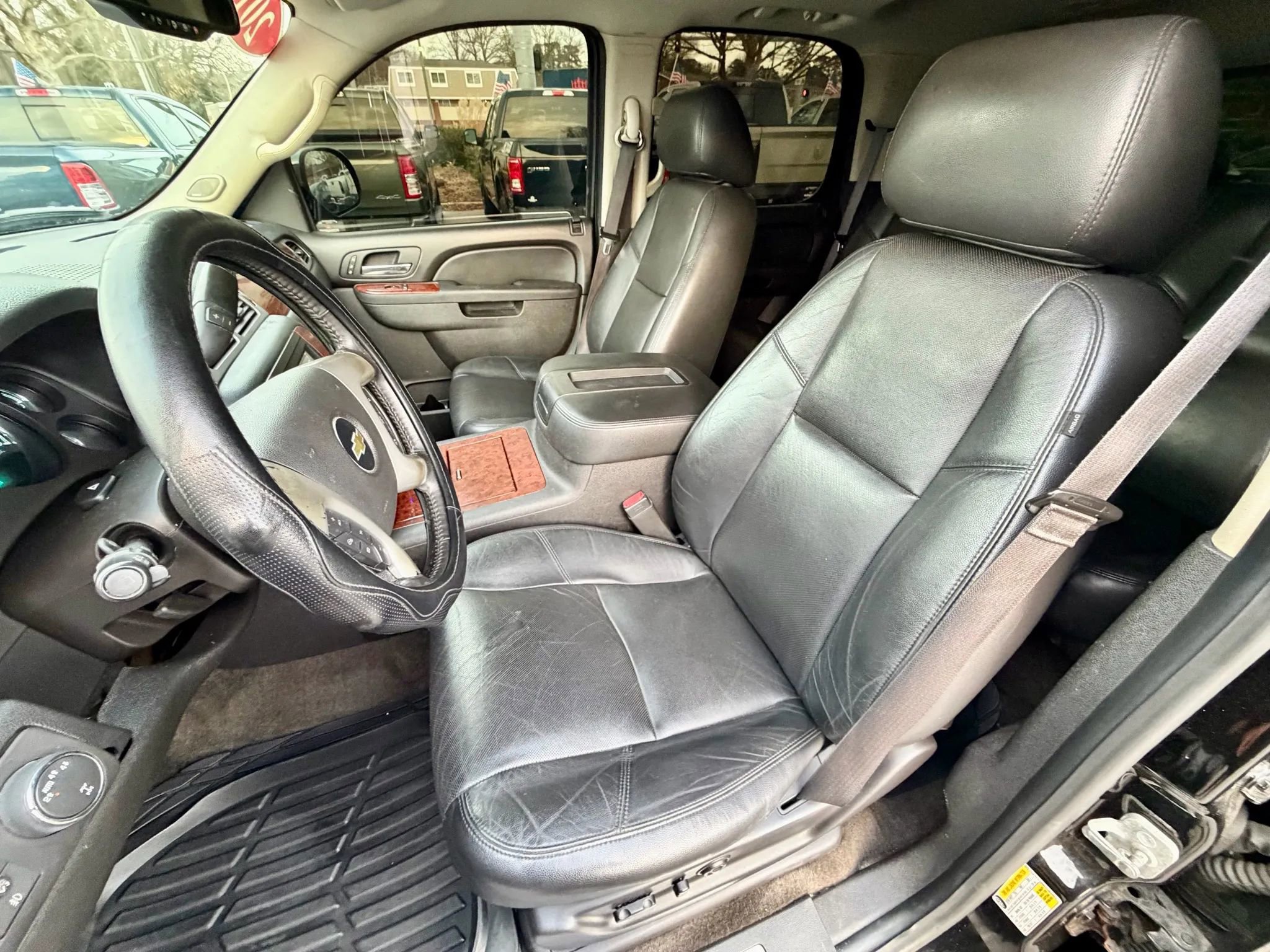 Used 2013 Chevrolet Tahoe LTZ image 8