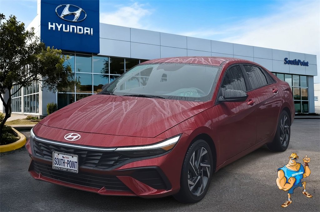 Used 2025 Hyundai Elantra SEL image 1