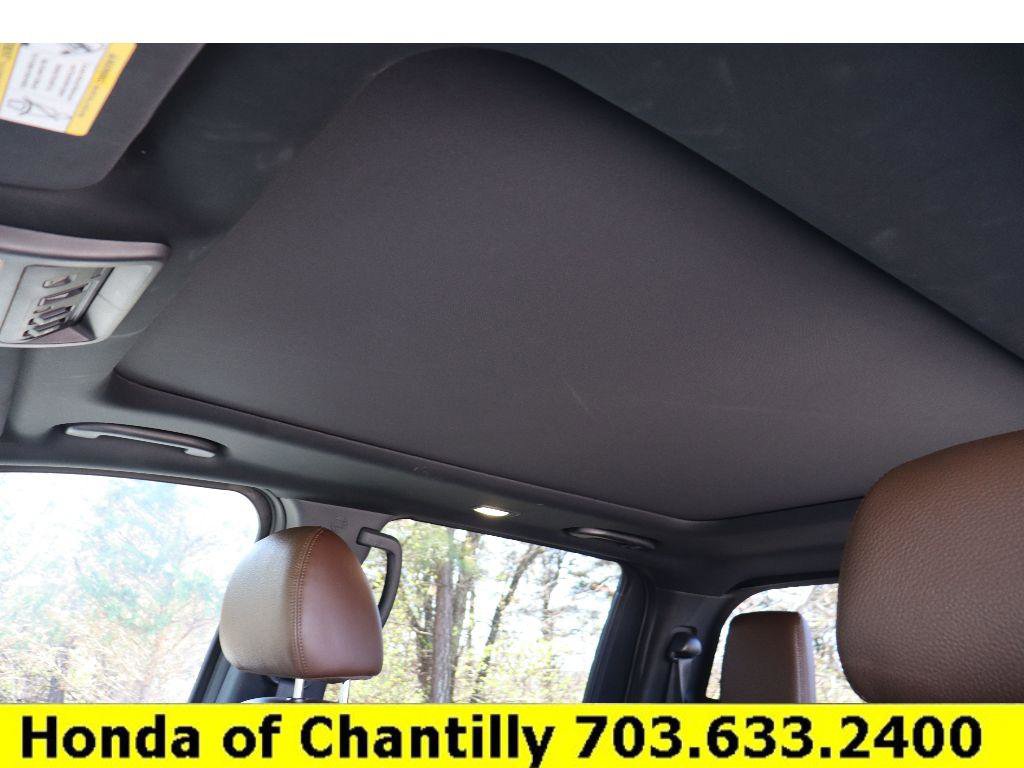 Used 2023 Nissan Titan Platinum Reserve w/ Moonroof Package image 27