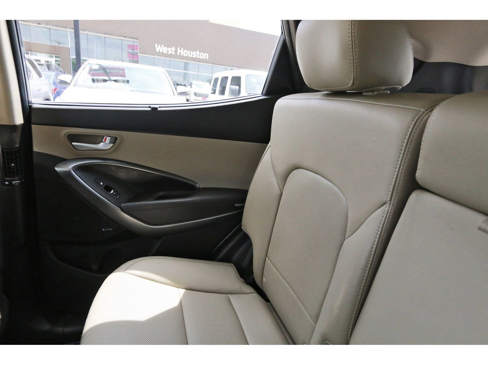 Used 2017 Hyundai Santa Fe Sport image 14
