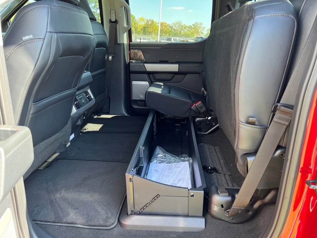 New 2026 Ford F250 Lariat w/ Chrome Package image 42