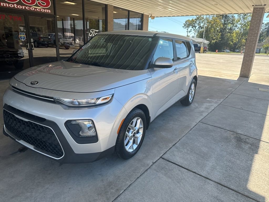 Used 2020 Kia Soul S image 1