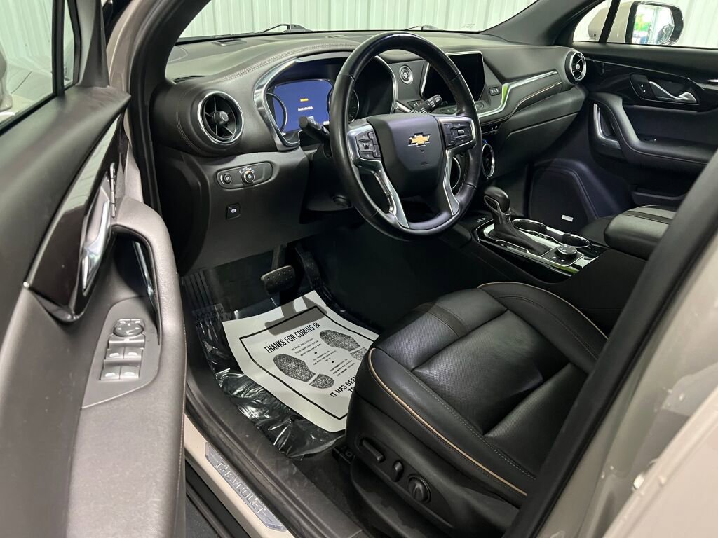 Used 2021 Chevrolet Blazer Premier w/ Driver Confidence II Package image 2