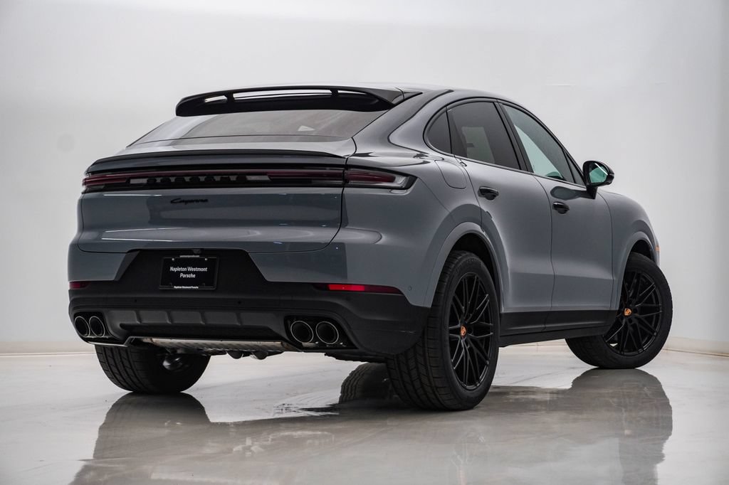 New 2026 Porsche Cayenne Coupe AWD/4WD image 12
