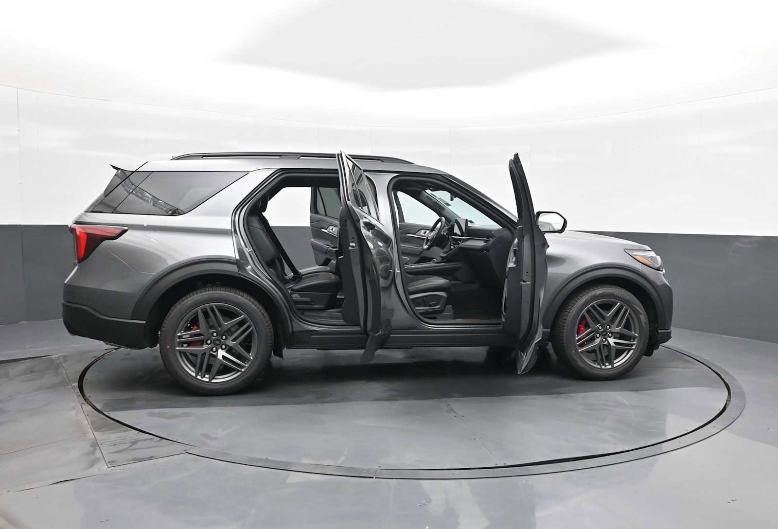 New 2026 Ford Explorer ST image 28