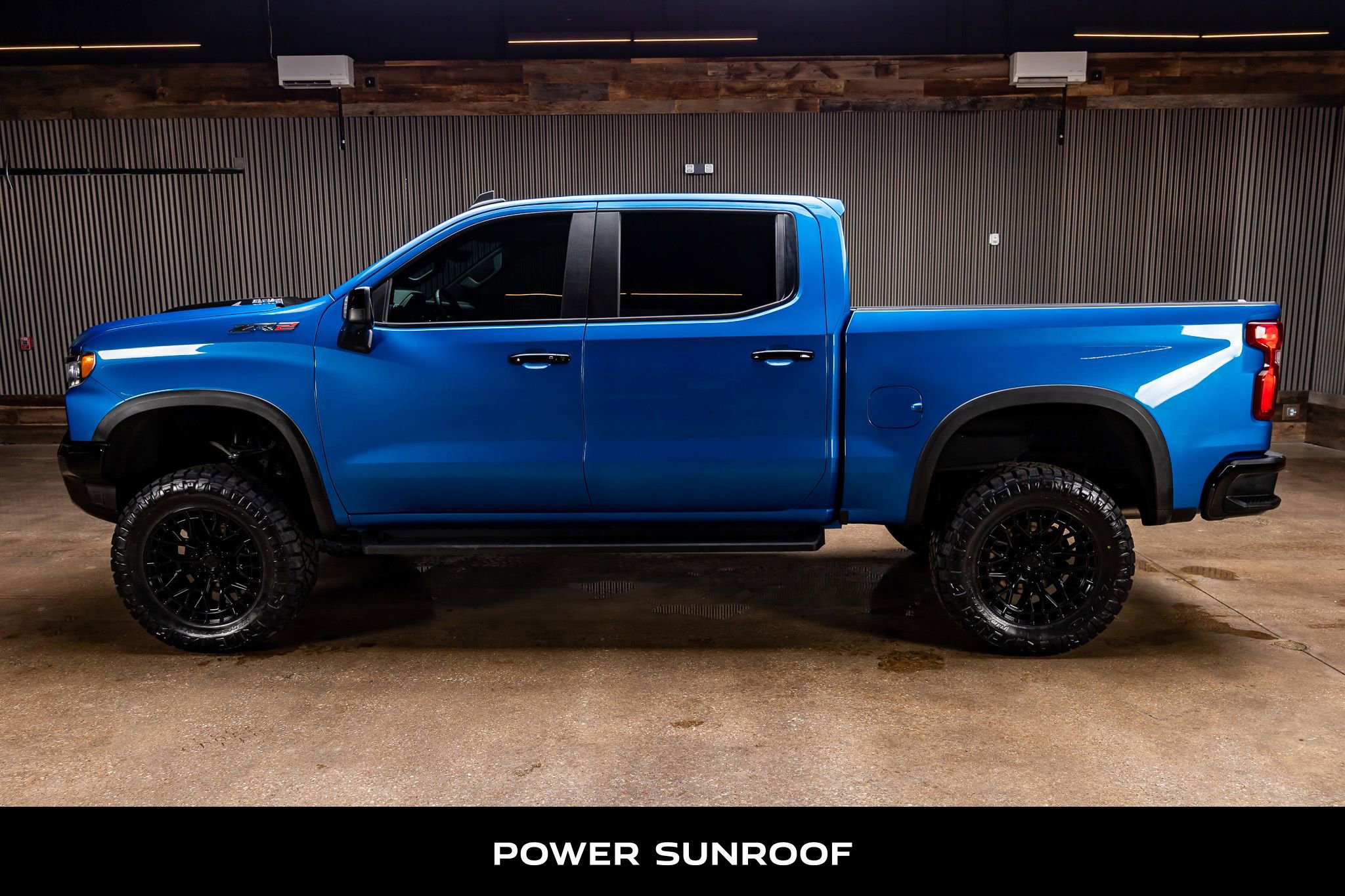 Used 2022 Chevrolet Silverado 1500 ZR2 w/ Technology Package AWD/4WD image 6