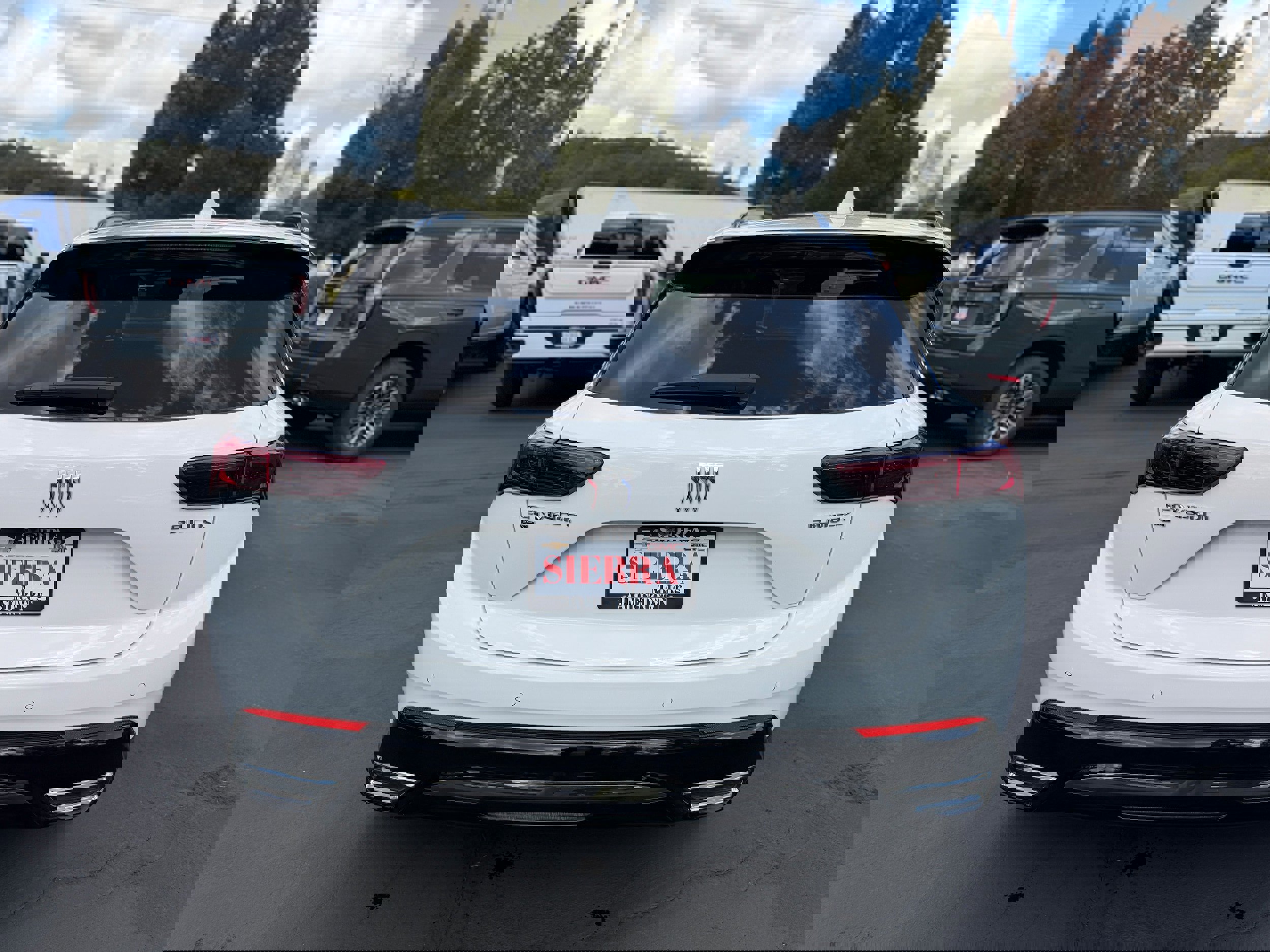 Used 2025 Buick Envision Sport Touring image 7