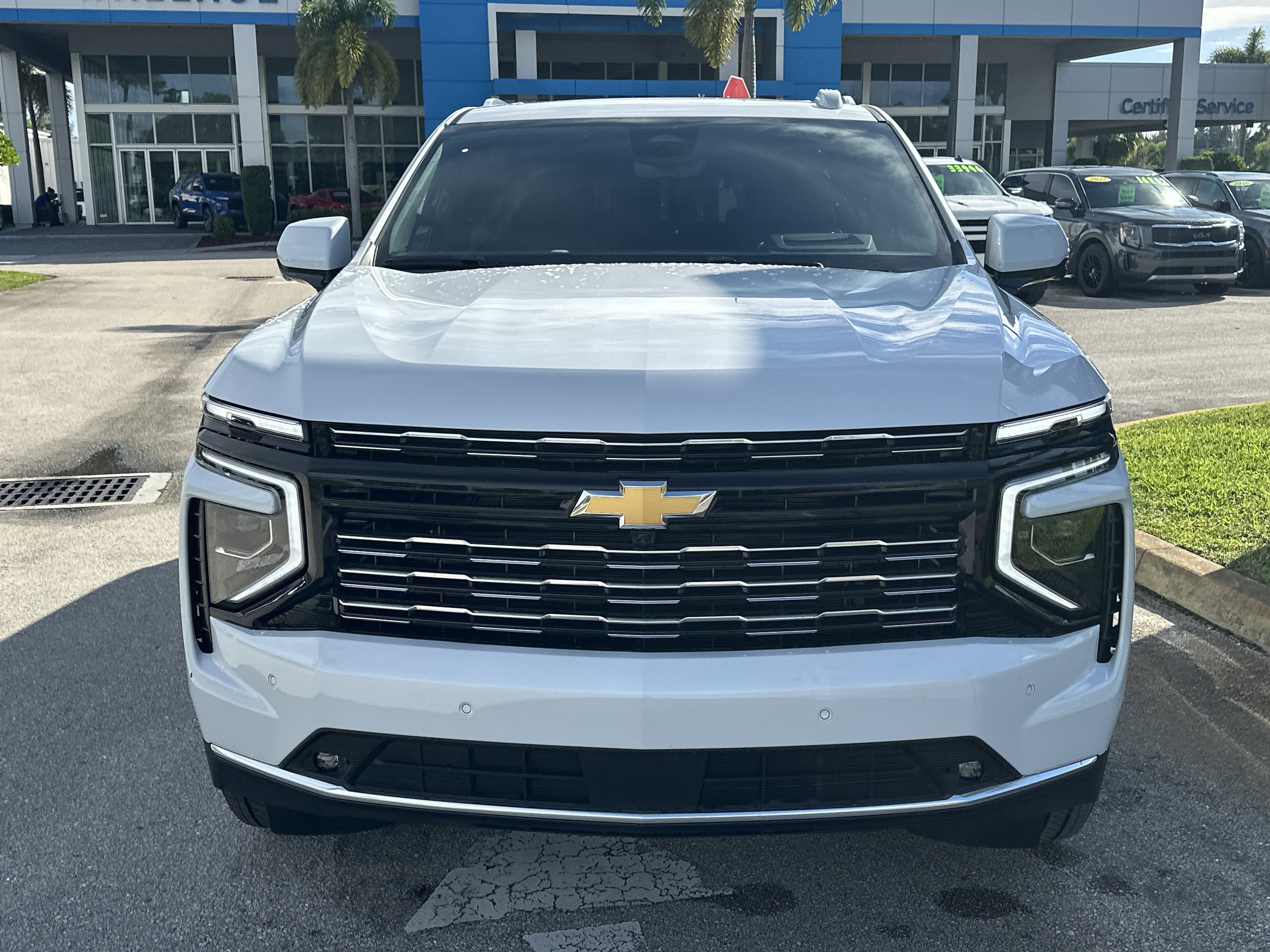 New 2026 Chevrolet Tahoe High Country AWD/4WD image 3
