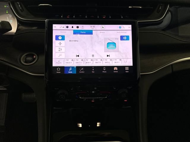 Used 2023 Jeep Grand Cherokee 4WD 4xe image 21