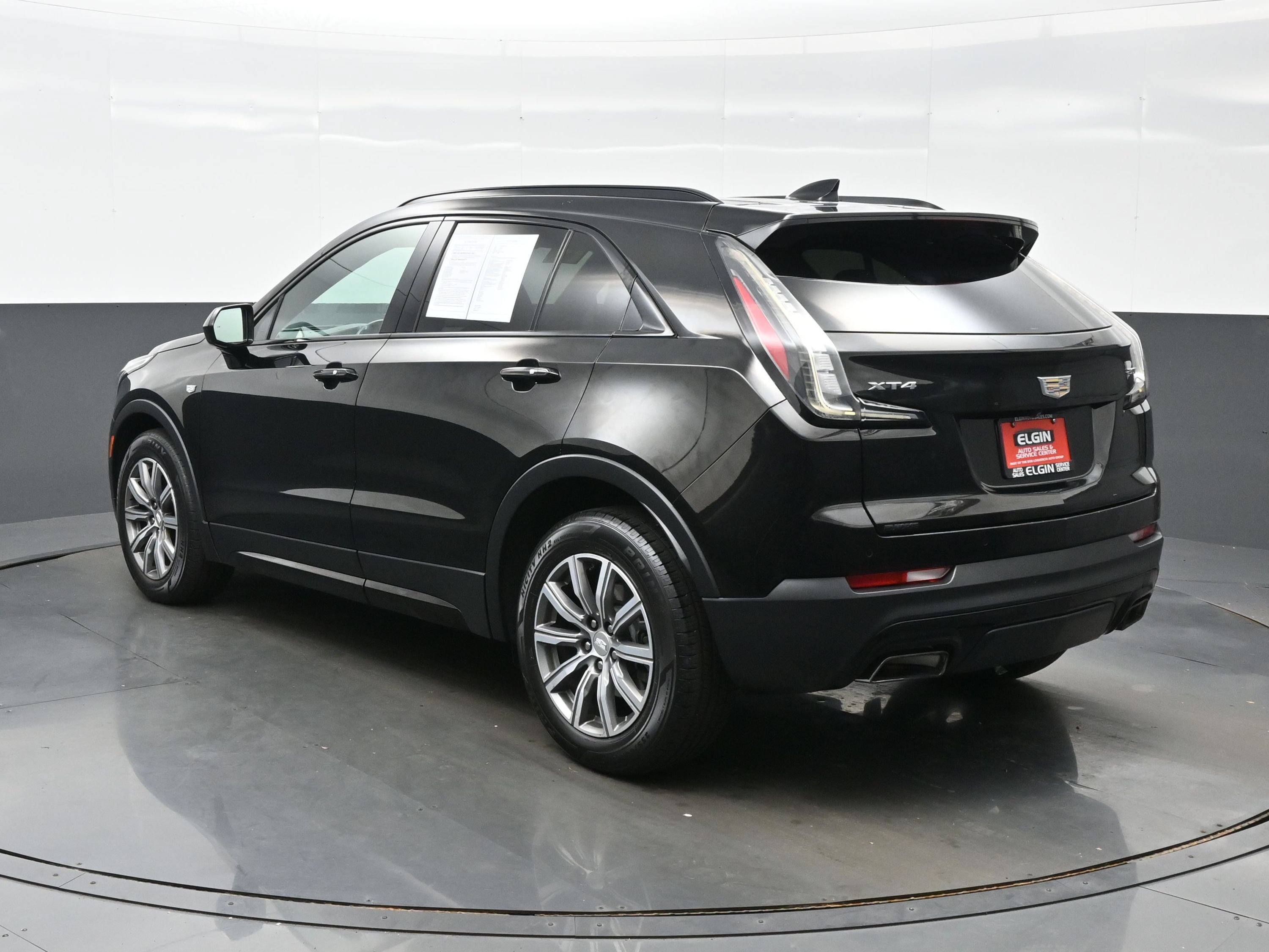 Used 2019 Cadillac XT4 Sport w/ Driver Awareness Package FWD image 4