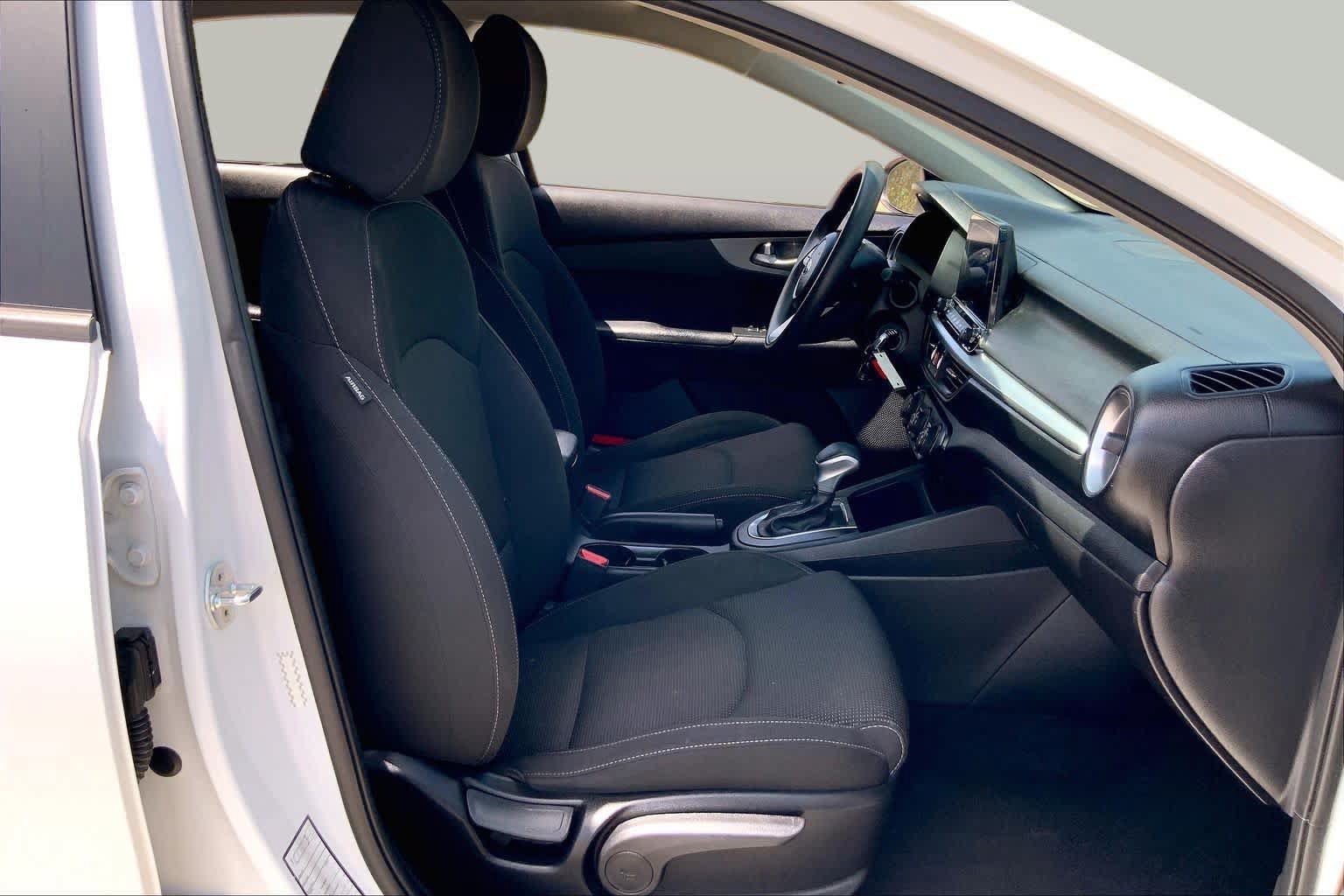 Used 2021 Kia Forte LXS FWD image 9