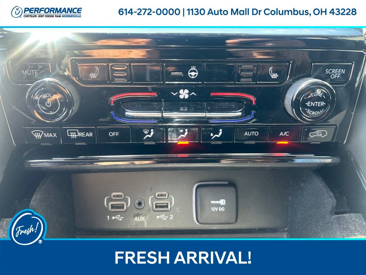 Used 2021 Jeep Grand Cherokee L Laredo w/ Luxury Tech Group I AWD/4WD image 25