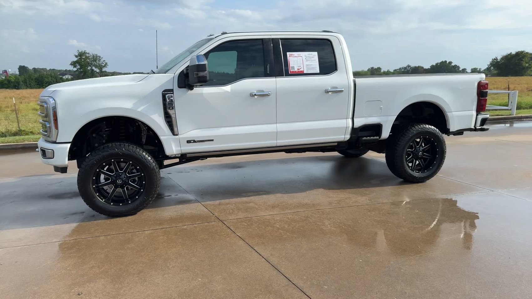 Used 2024 Ford F350 Platinum AWD/4WD image 4