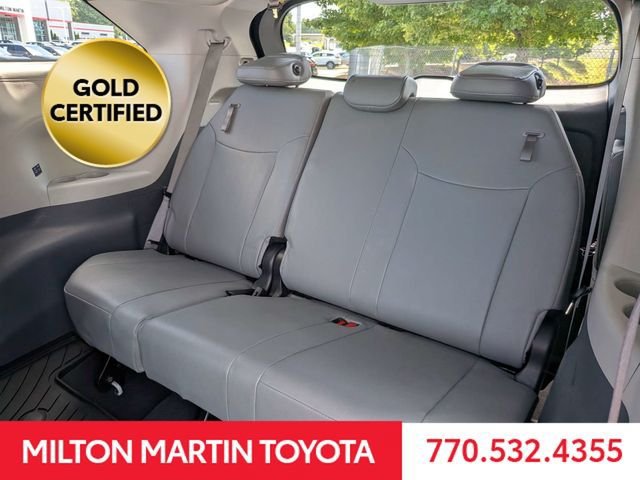Certified 2024 Toyota Sienna XLE FWD image 15