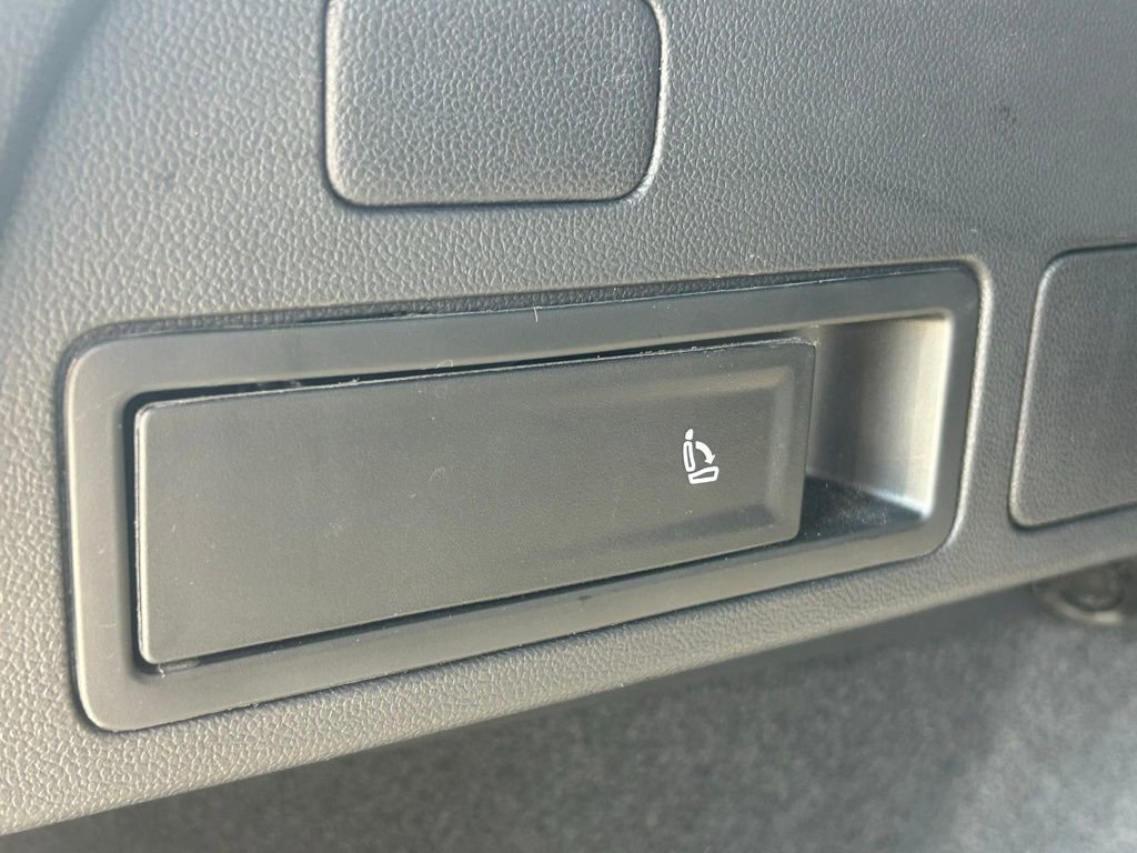 Certified 2023 Volkswagen Tiguan S image 54