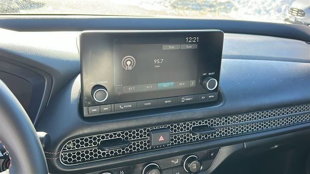 Used 2025 Honda HR-V Sport image 14