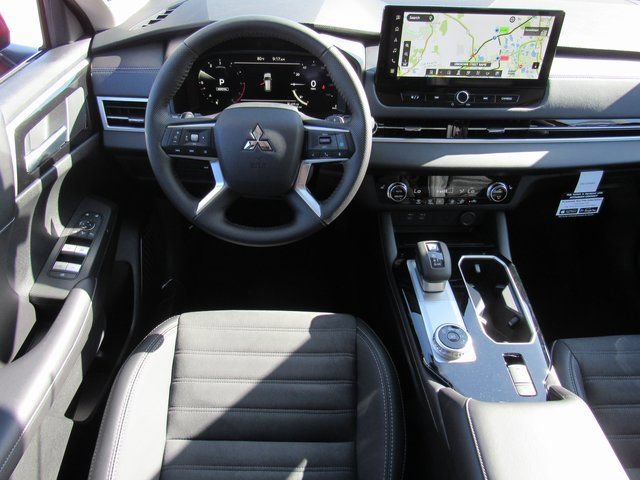 New 2025 Mitsubishi Outlander SE FWD image 11