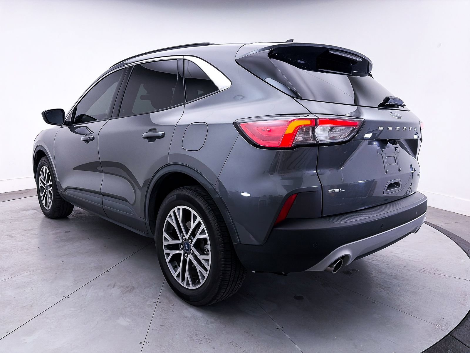 Used 2021 Ford Escape SEL image 8