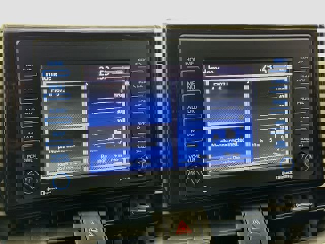 Used 2021 Toyota RAV4 XLE w/ Convenience Package AWD/4WD image 16