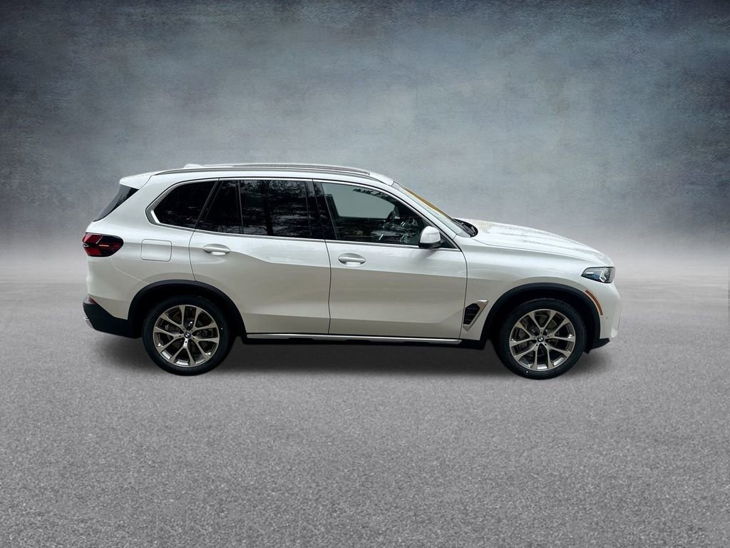 New 2026 BMW X5 xDrive50e w/ Climate Comfort Package image 9