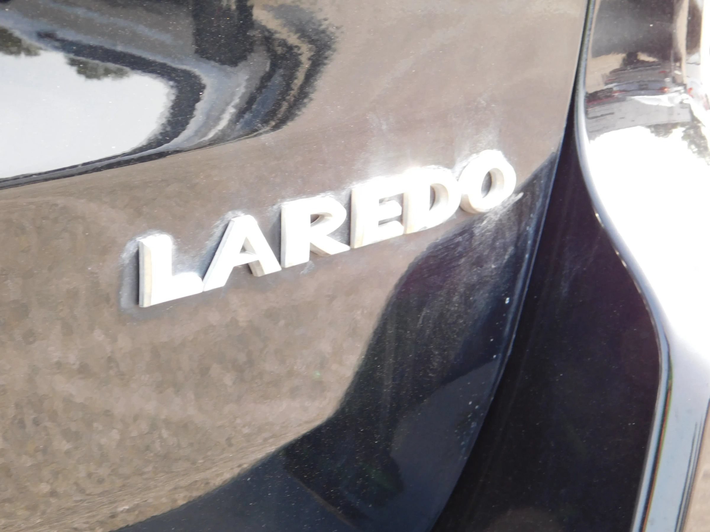 Used 2021 Jeep Grand Cherokee Laredo AWD/4WD image 9
