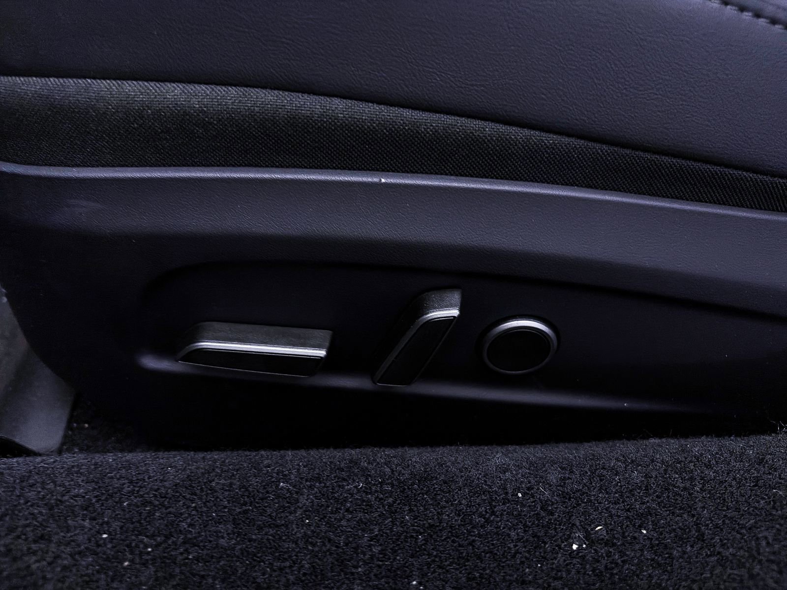 Used 2024 Tesla Model 3 Standard Range image 18