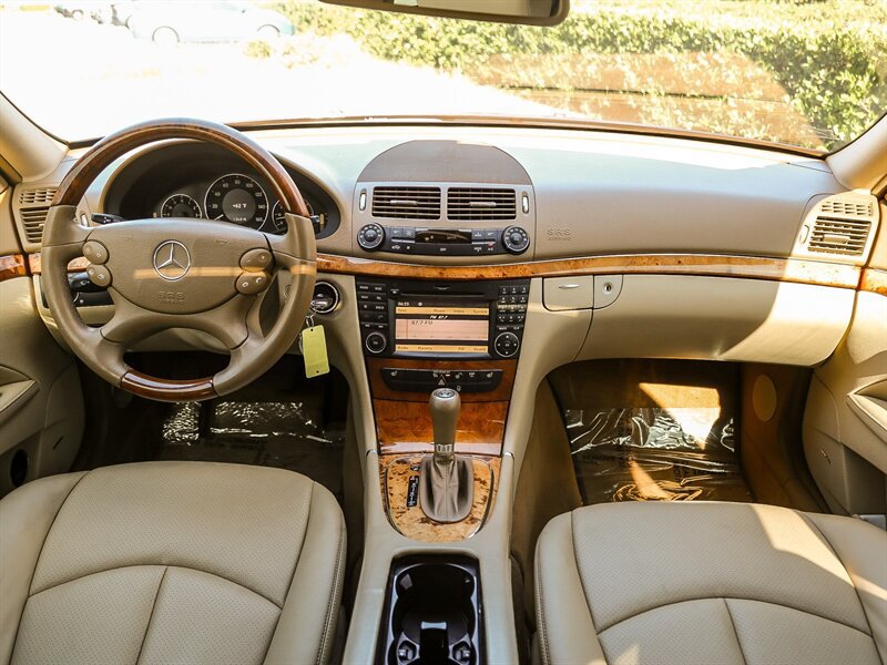 Used 2009 Mercedes-Benz E 350 4MATIC Wagon image 16