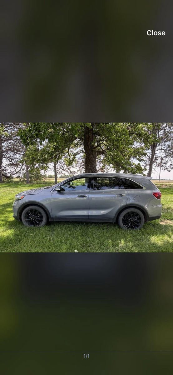 Used 2020 Kia Sorento EX AWD/4WD image 2