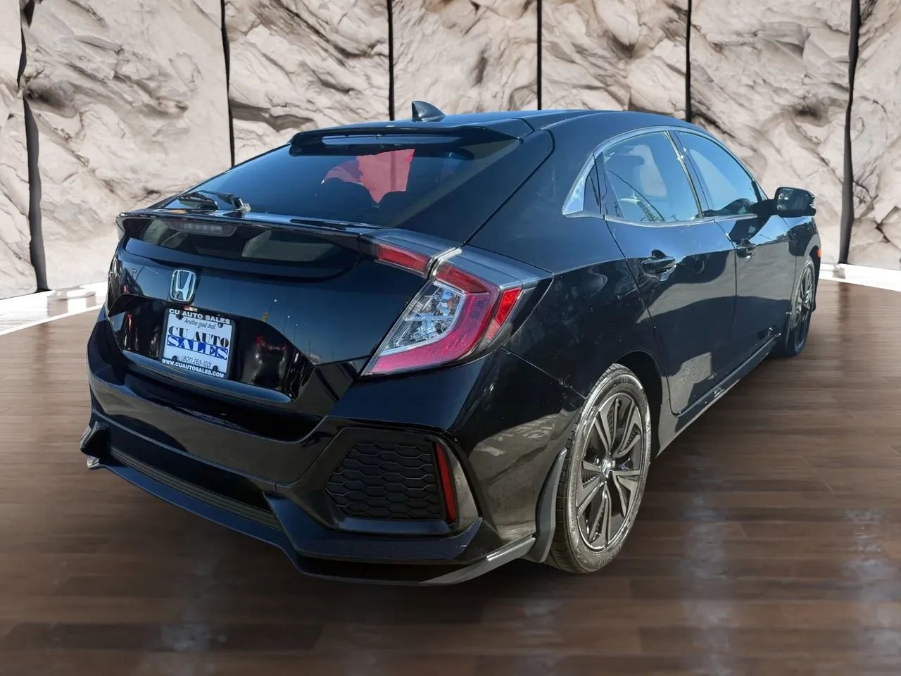 Used 2018 Honda Civic EX image 3