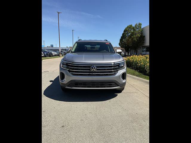 New 2026 Volkswagen Atlas SE AWD/4WD image 2