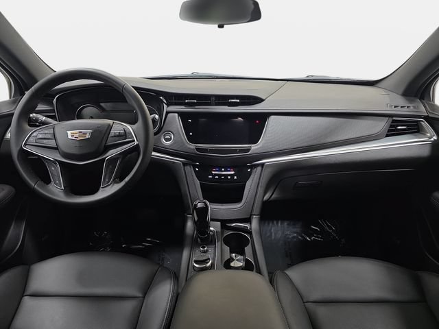 Certified 2024 Cadillac XT5 Luxury FWD image 9