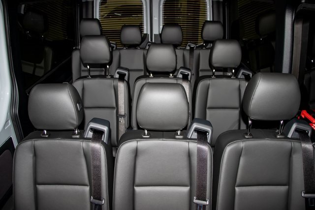 Used 2024 Mercedes-Benz Sprinter 2500 image 5