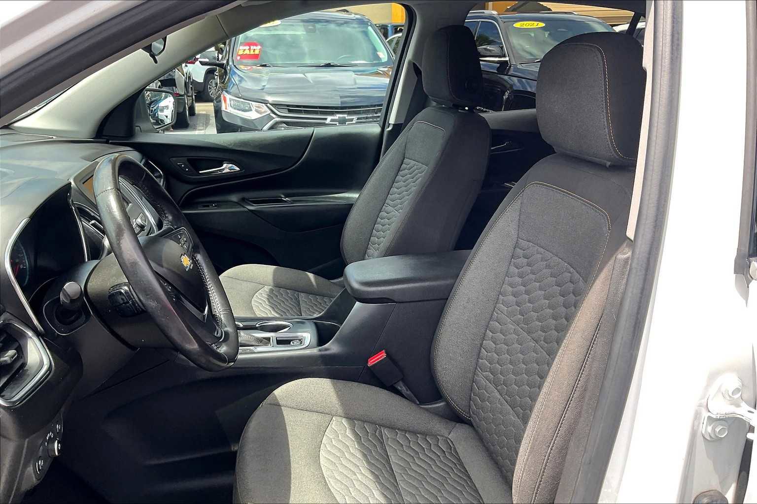 Used 2020 Chevrolet Equinox LT image 24