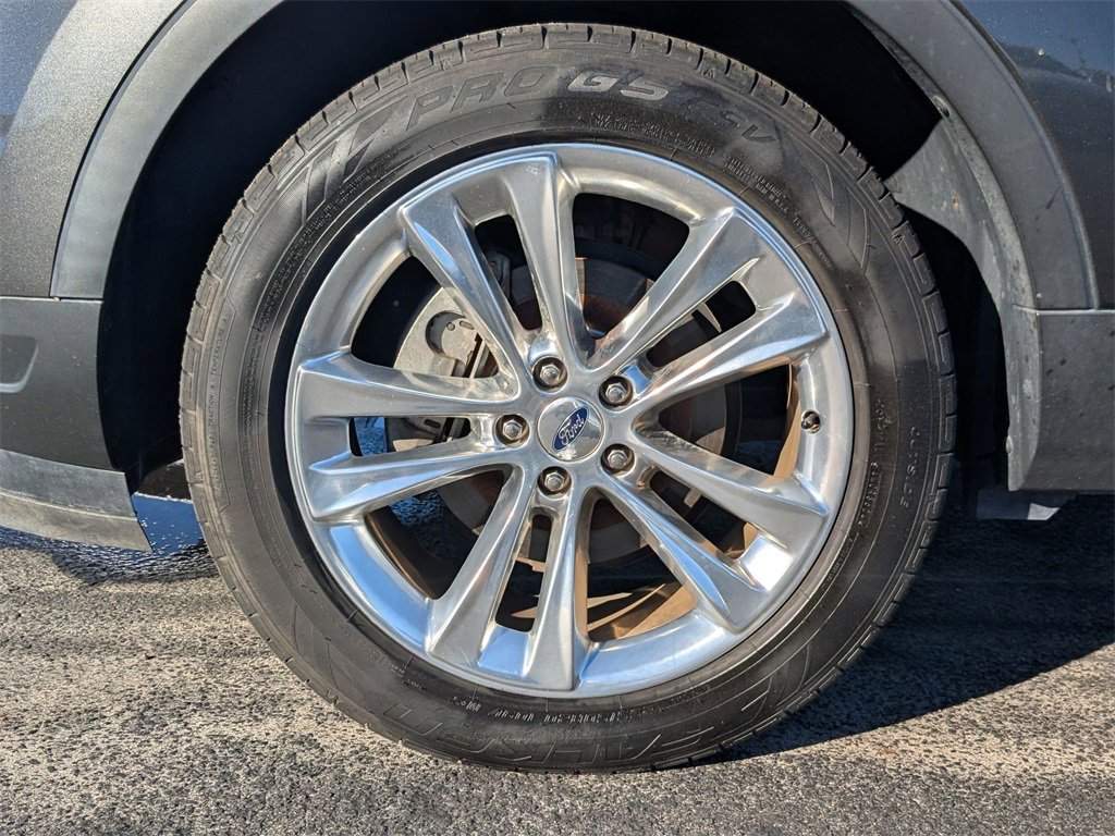 Used 2018 Ford Explorer XLT w/ Equipment Group 202A image 22