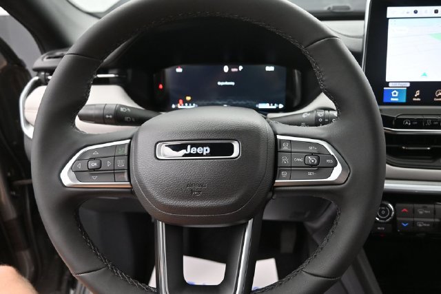 New 2026 Jeep Compass Limited w/ Sun, Sound & Navigation Group AWD/4WD image 25