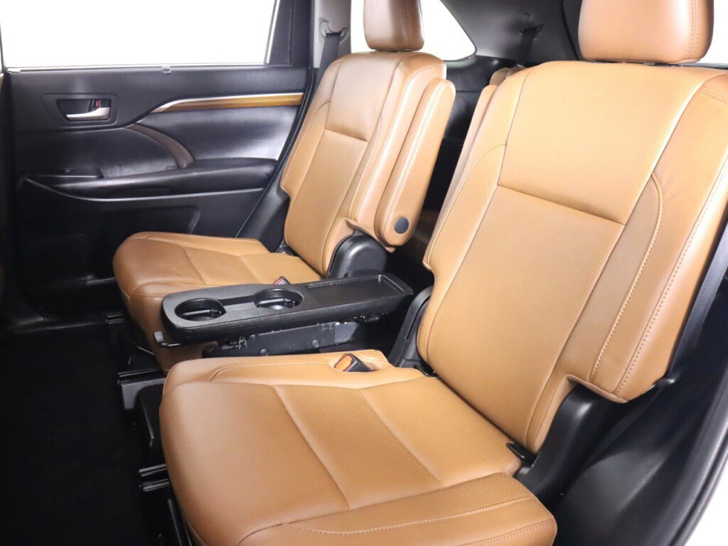 Used 2019 Toyota Highlander Limited AWD/4WD image 37