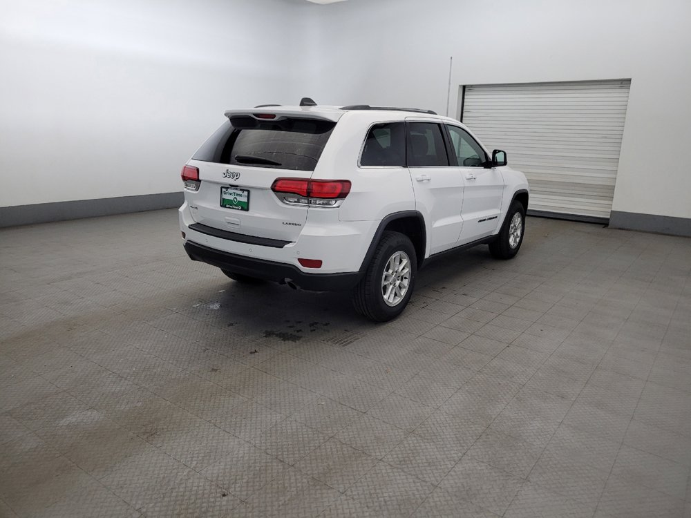 Used 2020 Jeep Grand Cherokee Laredo AWD/4WD image 9