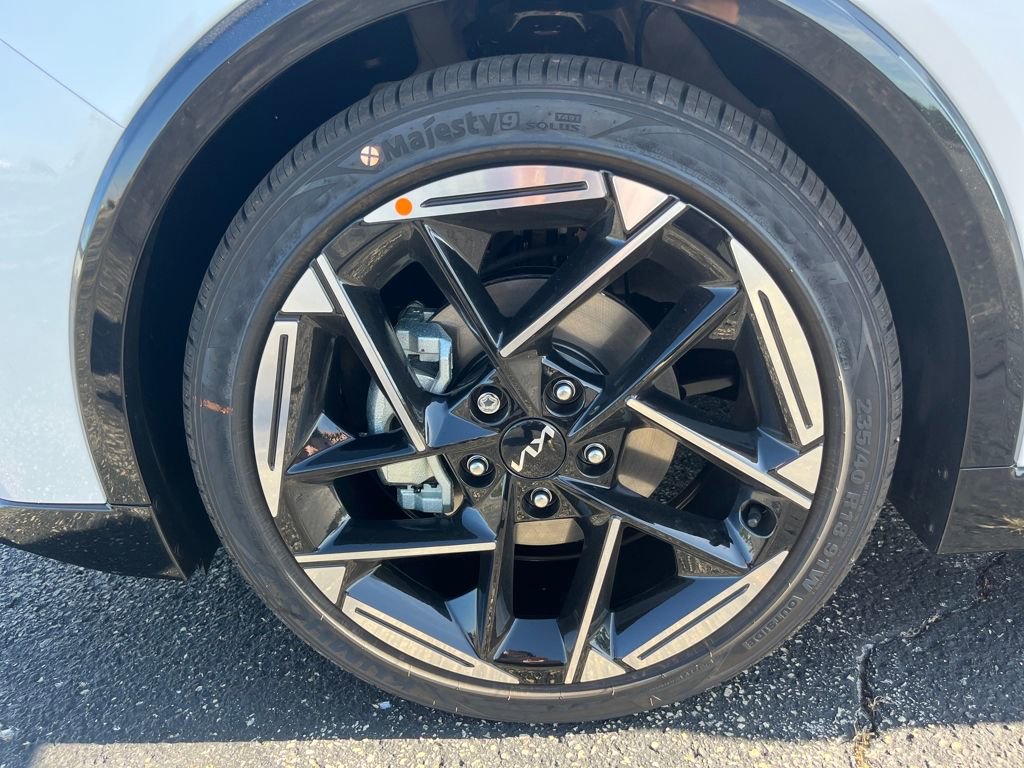 New 2025 Kia K4 GT-Line image 9