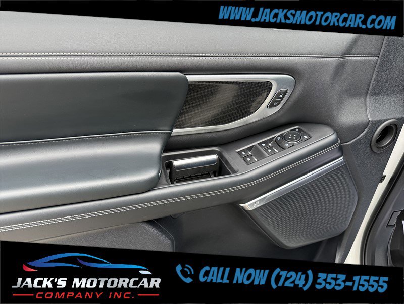 Used 2025 Ford Expedition Platinum w/ Stealth Appearance Package image 27