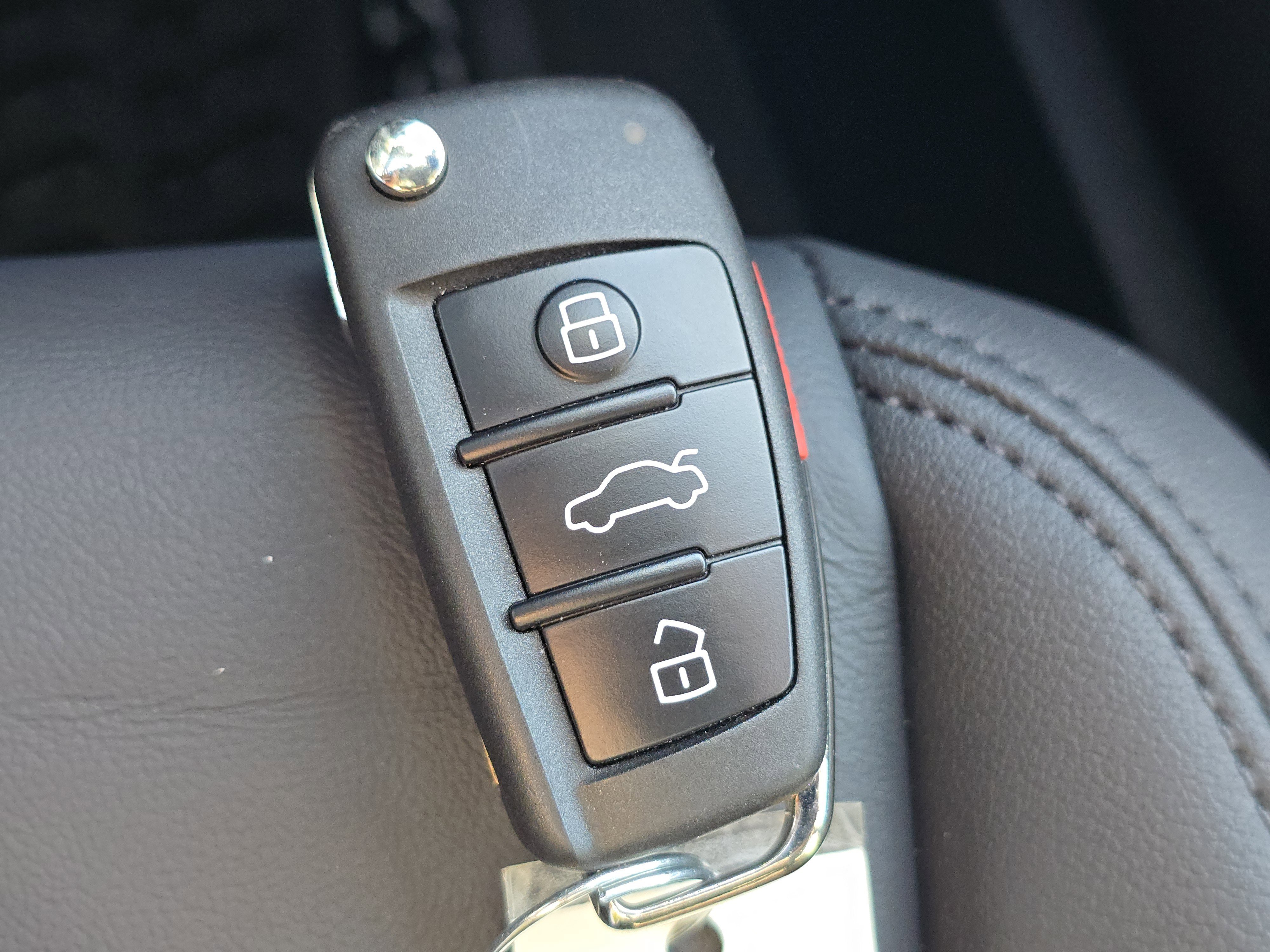 Certified 2025 Audi Q3 2.0T Premium w/ Convenience Package image 29