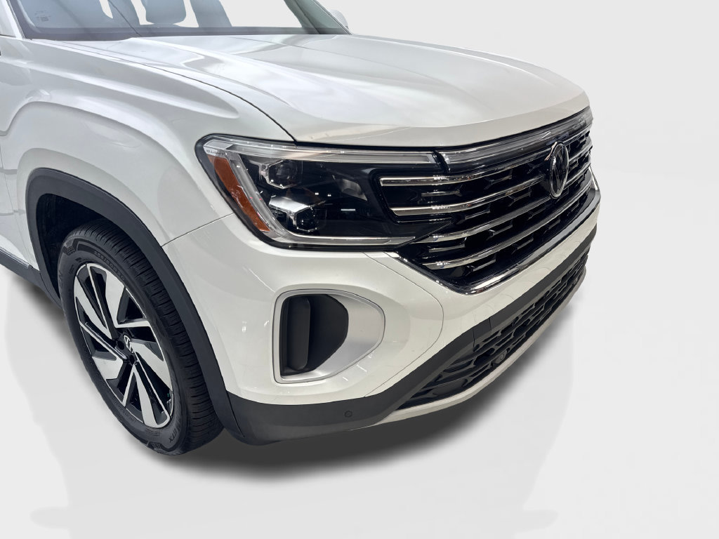 Used 2025 Volkswagen Atlas SEL AWD/4WD image 19